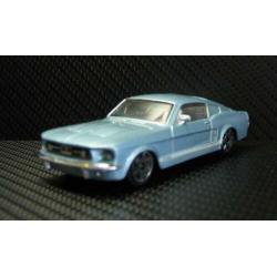 1:43 leuke Ford Mustang GT blauw in doos