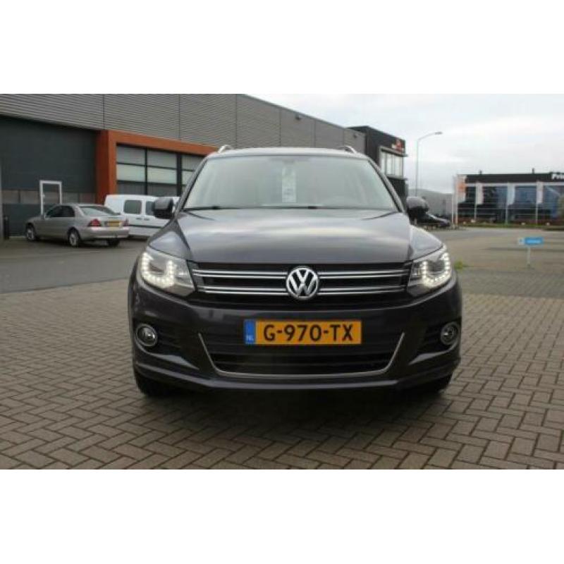 Volkswagen Tiguan 2.0 TSI Sport&Style R- Line