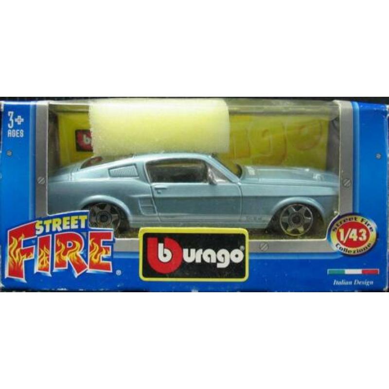 1:43 leuke Ford Mustang GT blauw in doos