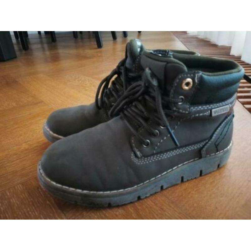 Wrangler schoenen maat 33