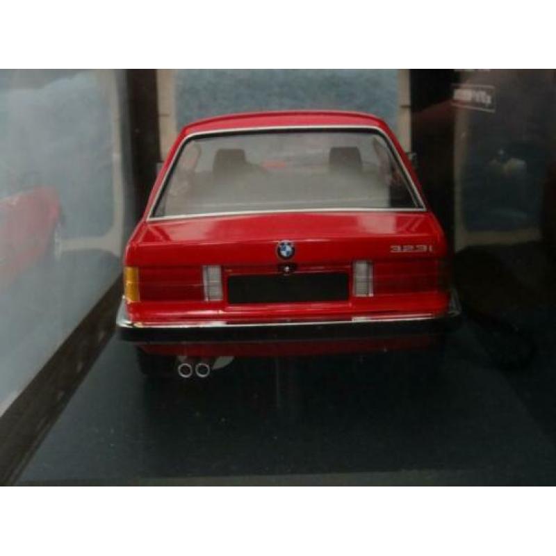 BMW E30 323i rood Minichamps 1:18 NIEUW 702 stuks!