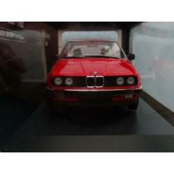 BMW E30 323i rood Minichamps 1:18 NIEUW 702 stuks!