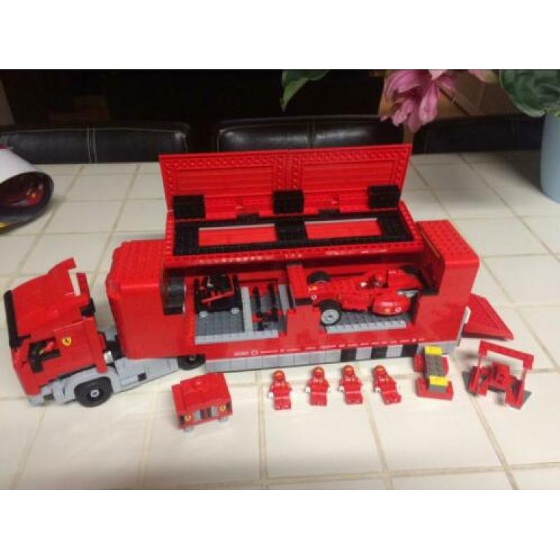 Lego scuderia Ferrari truck set 8654