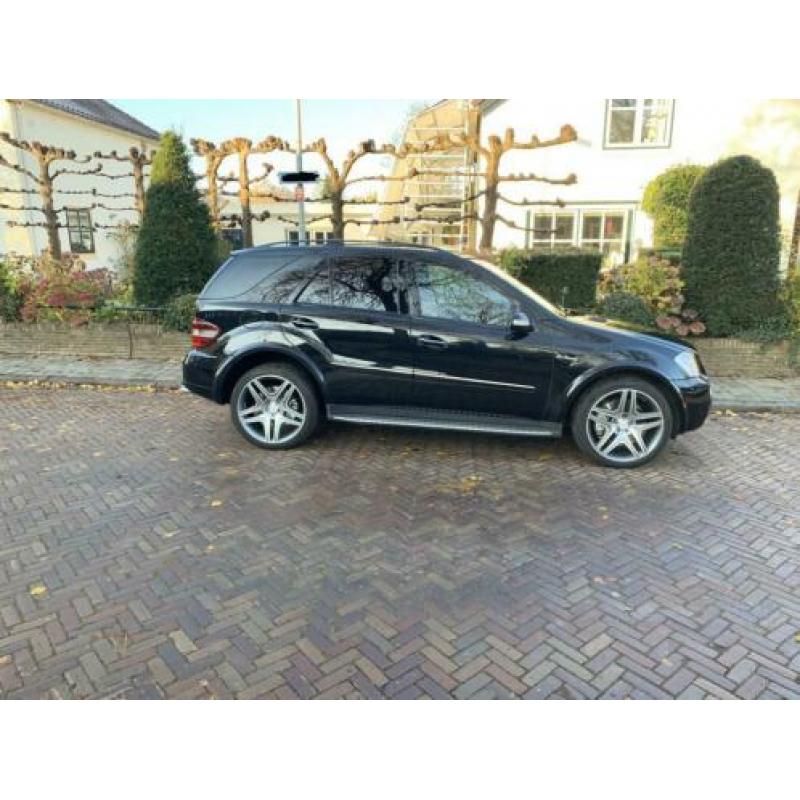 Mercedes M-Klasse 6.2 Ml63 AMG 4MATIC AUT 2006 Zwart NAP