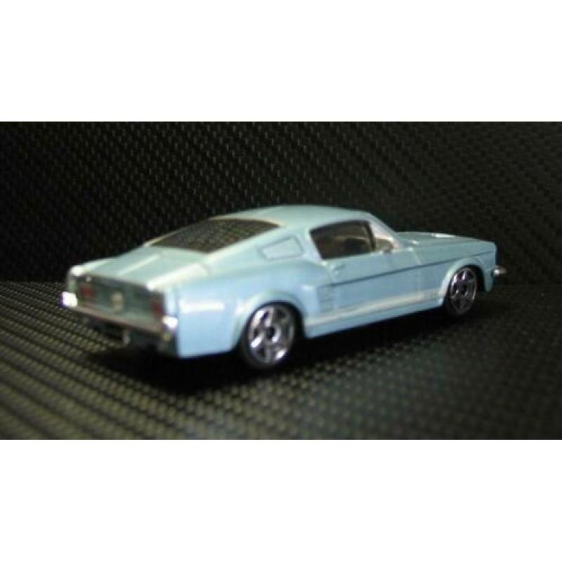 1:43 leuke Ford Mustang GT blauw in doos