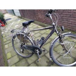 Gazelle medeo 28 inch 24 VERSNELLING AXA SLOT