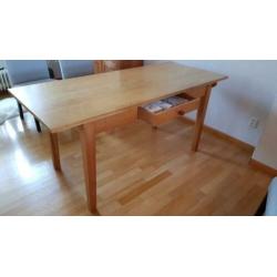 Eiken eettafel