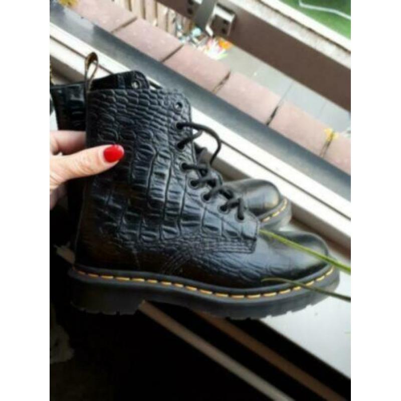 Super mooie Dr Martens Croco Croc zwart in maat 38 NIEUW !