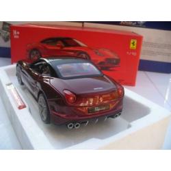 Bburago Signature 1/18 Ferrari California Coupe Donkerrood