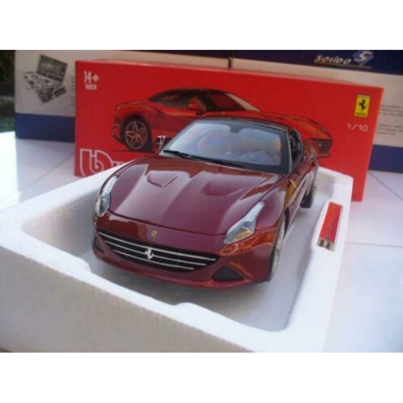 Bburago Signature 1/18 Ferrari California Coupe Donkerrood