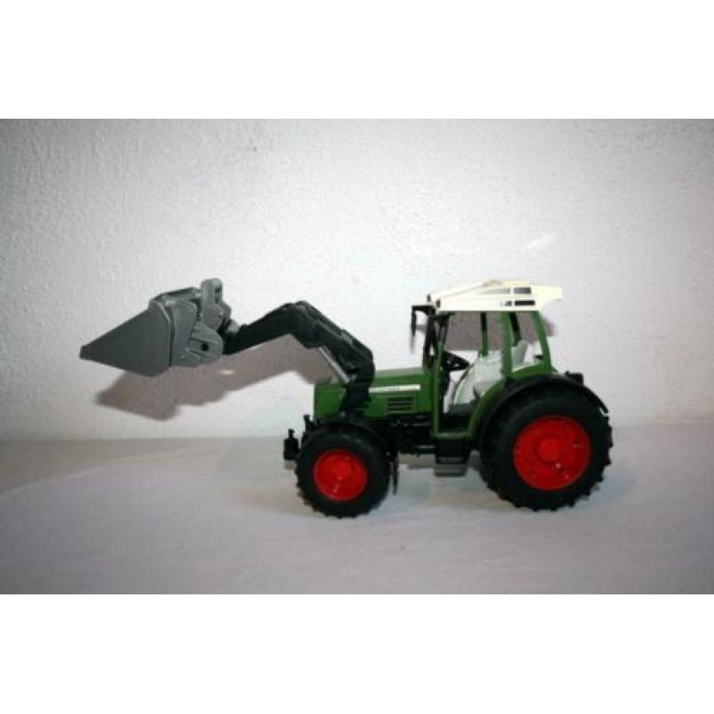 BruderTractor Fendt met Voorlader