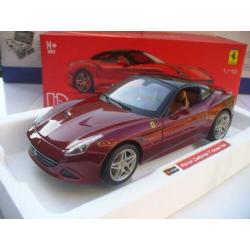 Bburago Signature 1/18 Ferrari California Coupe Donkerrood