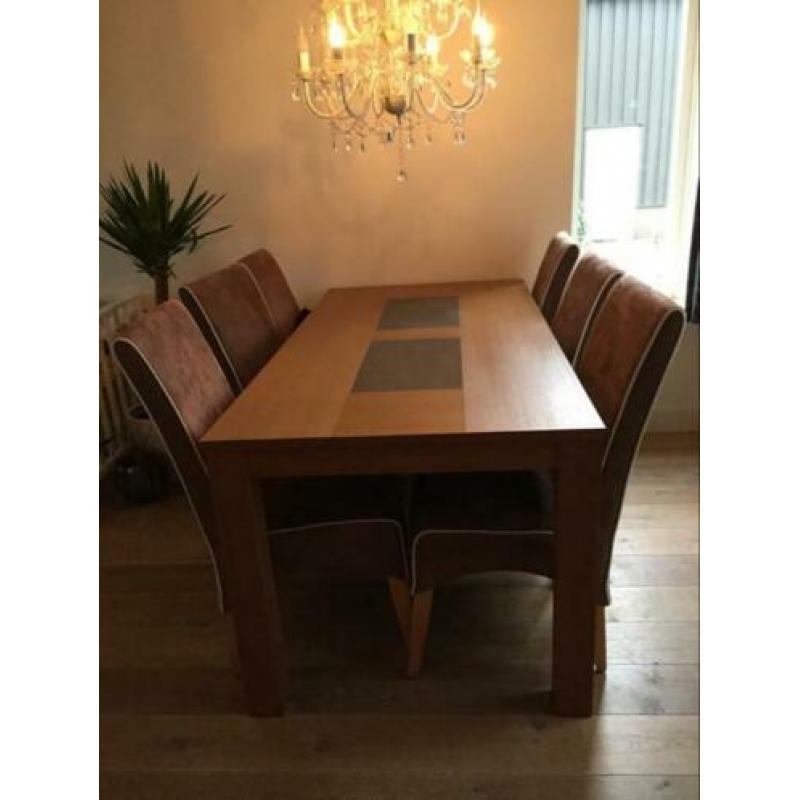 Teak eettafel met 6 stoelen