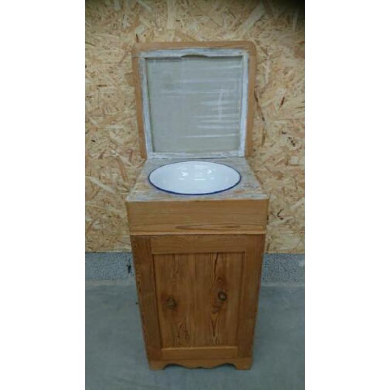 Brocante waskast uit Zweden / oude commode / kast