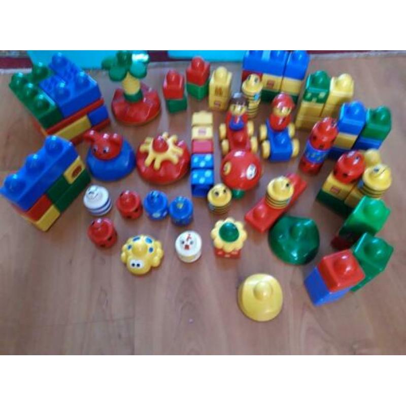 Doos vol lego duplo ongeveer 90 stuks