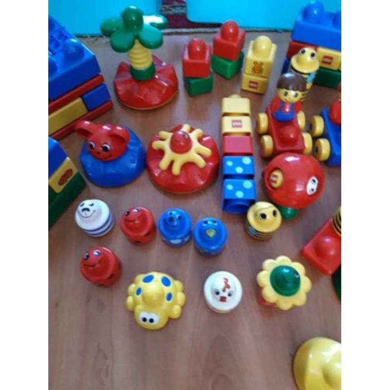 Doos vol lego duplo ongeveer 90 stuks