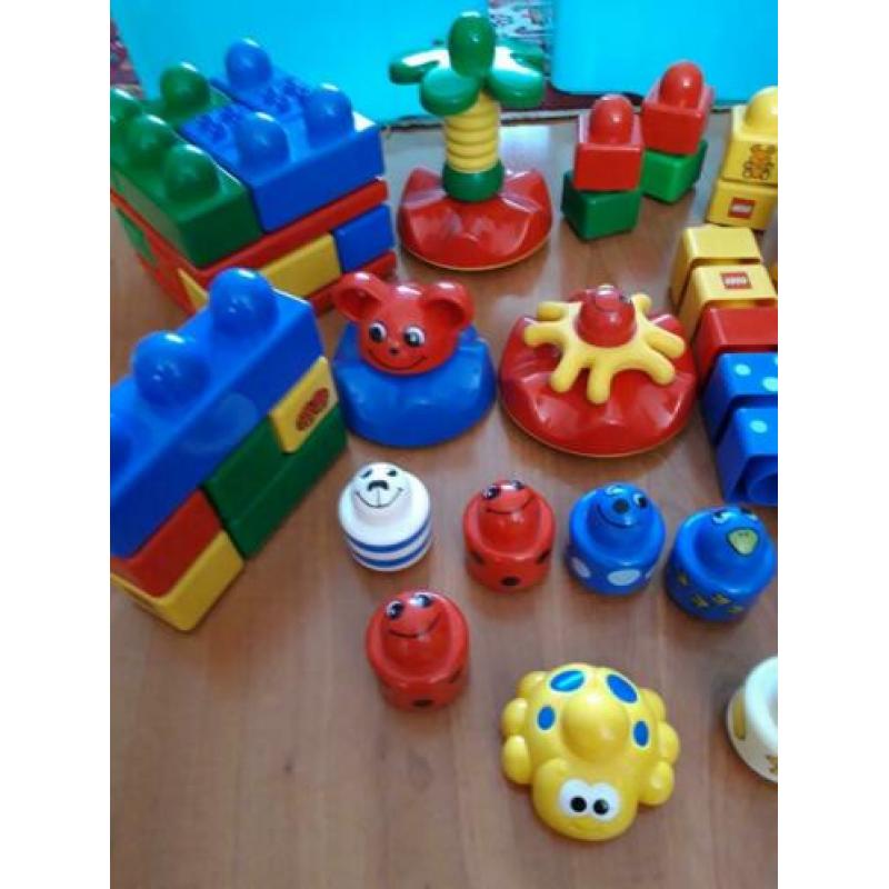 Doos vol lego duplo ongeveer 90 stuks