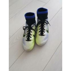 Nike Mercurial kicksen maat 37,5.