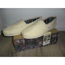 TOMS Beige Instappers Maat 42,5 (NIEUW)